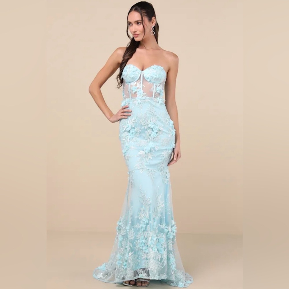 Lulus Embroidered Floral Bustier Maxi Dress. NWOT.